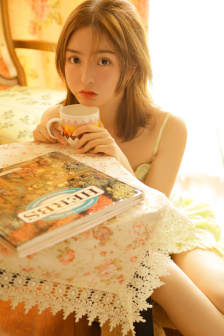 年轻女老板做愛